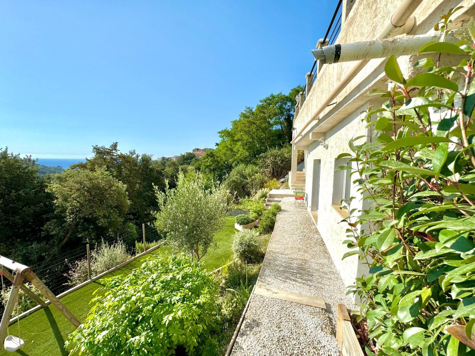 3 Independants Dans Avec Piscine * Nizza
